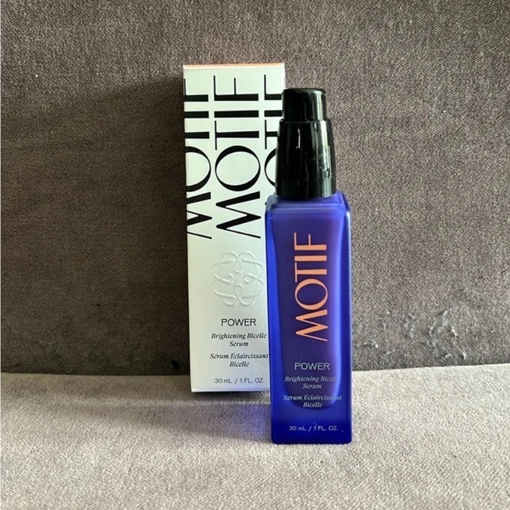 Motif POWER BRIGHTENING BICELLE SERUM